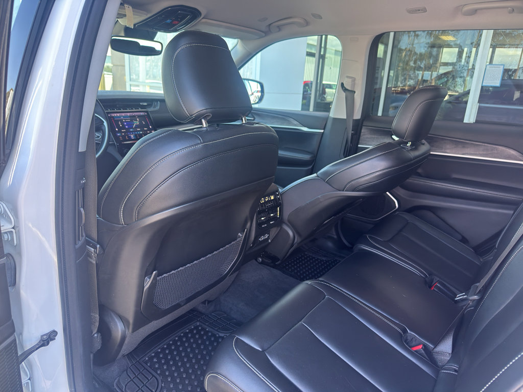 Used 2021 Jeep Grand Cherokee L Limited RWD image 7