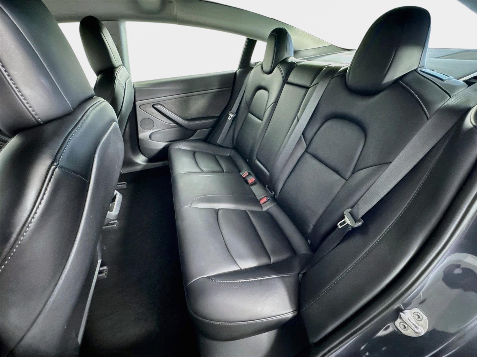 Used 2022 Tesla Model 3 Standard Range RWD image 22