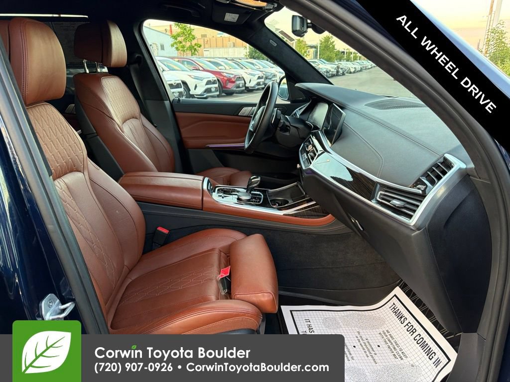 Used 2021 BMW X7 M50i w/ Cold Weather Package AWD/4WD image 11