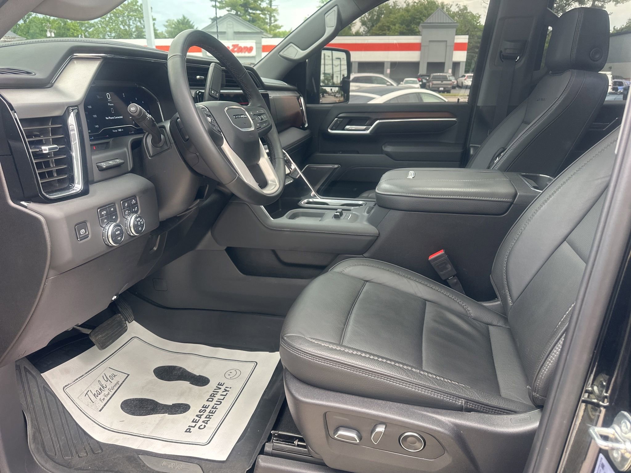 Used 2025 GMC Sierra 3500 Denali w/ Denali Reserve Package AWD/4WD image 28