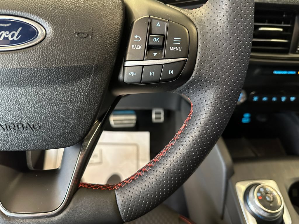 Used 2023 Ford Escape ST-Line Elite AWD/4WD image 12