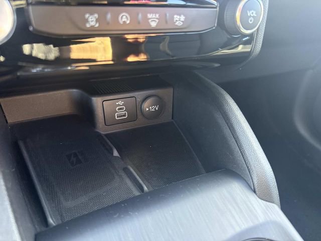 Certified 2025 Ford Escape Platinum image 30