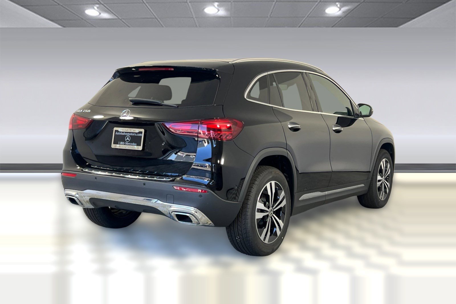 Certified 2025 Mercedes-Benz GLA 250 image 8