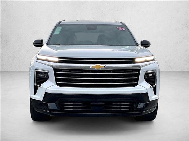 Used 2026 Chevrolet Traverse High Country FWD image 3