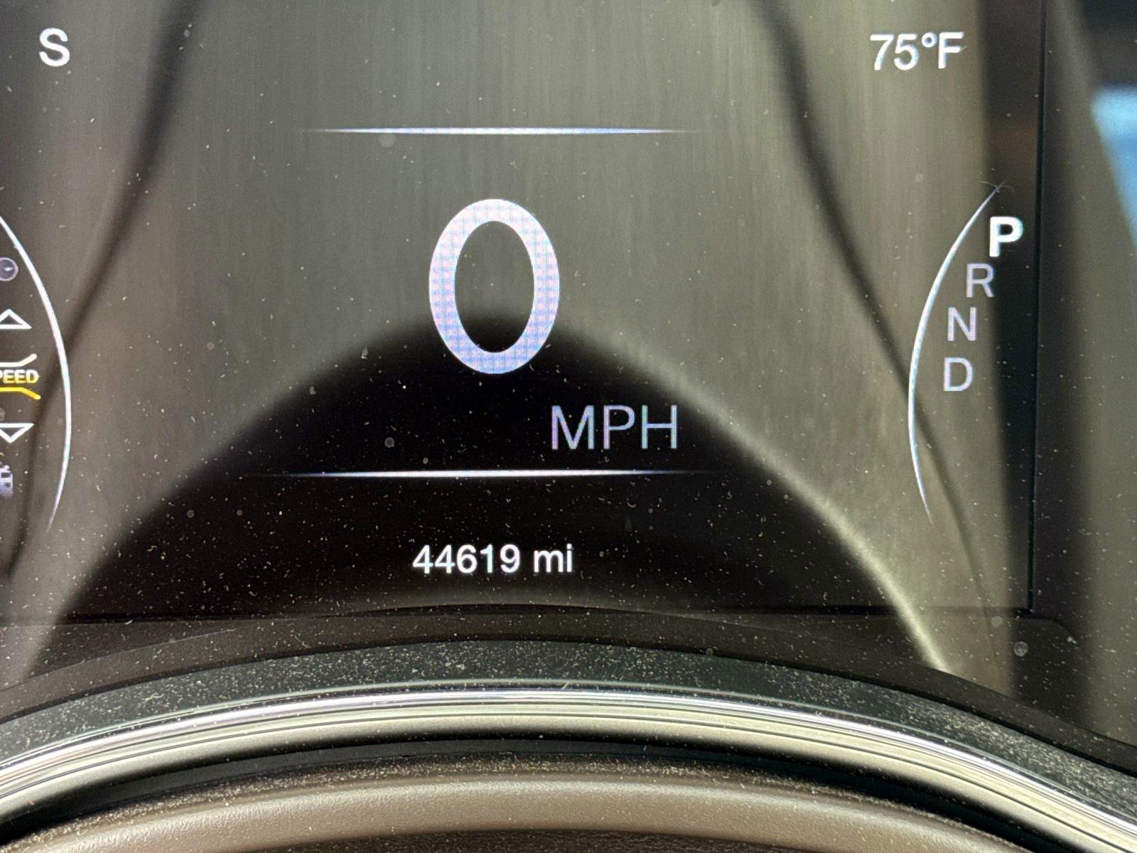 Used 2020 Jeep Grand Cherokee Overland AWD/4WD image 16