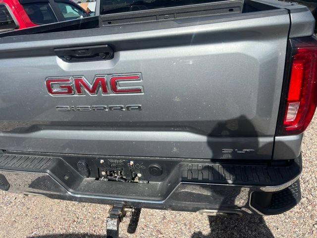 Used 2023 GMC Sierra 1500 SLT w/ SLT Convenience Package AWD/4WD image 4