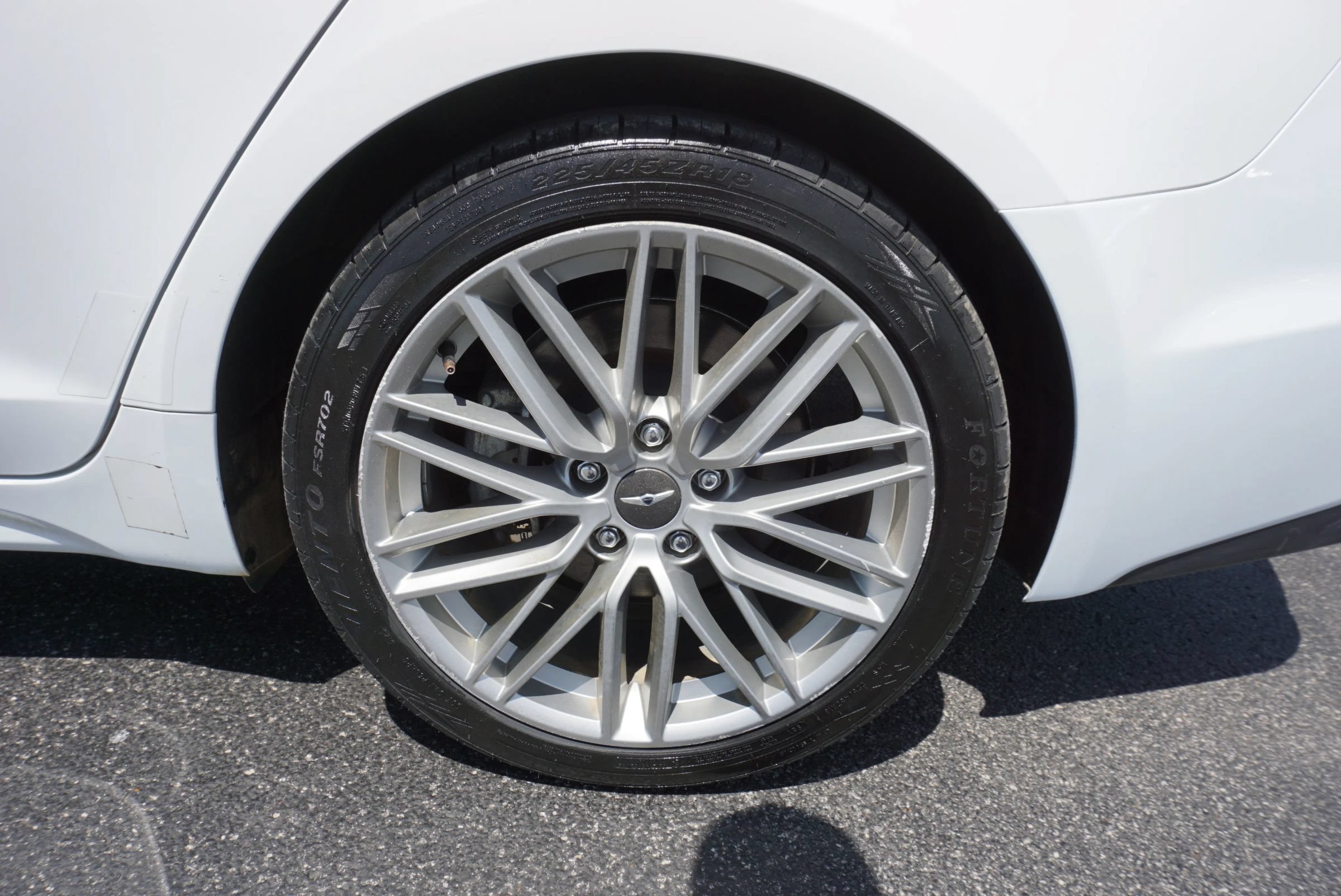 Used 2021 Genesis G70 2.0T RWD image 38