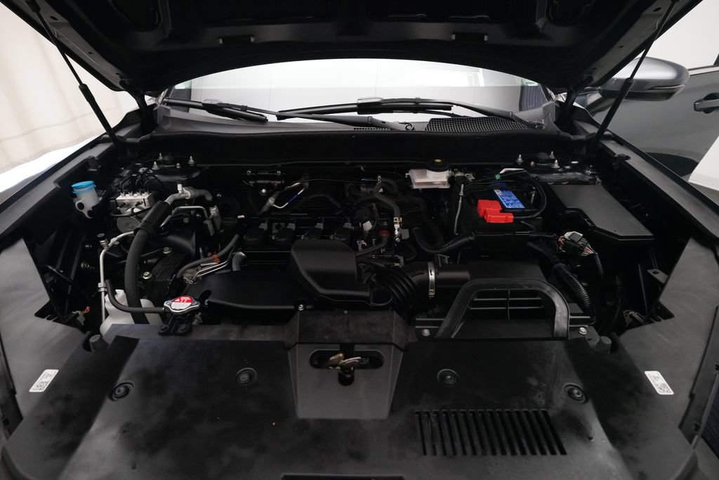 Used 2024 Honda CR-V EX image 3