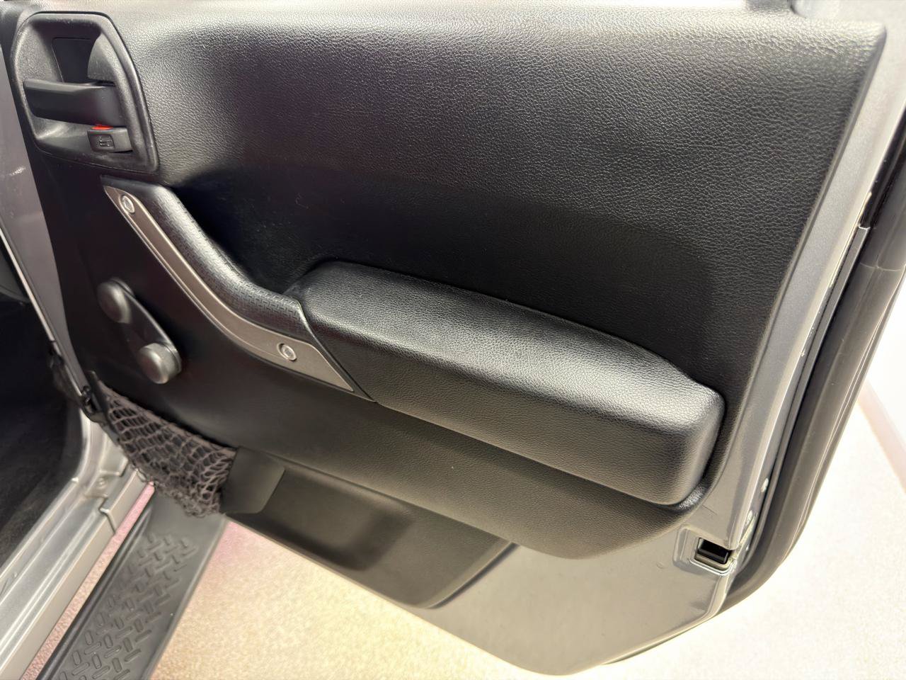 Used 2018 Jeep Wrangler Unlimited Sport AWD/4WD image 13