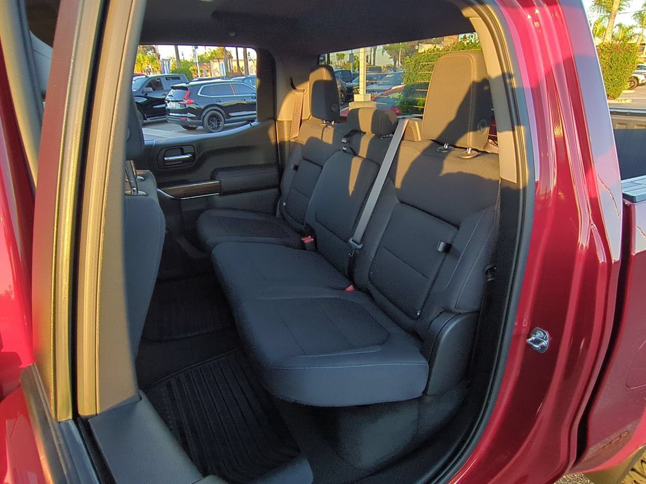 Used 2022 Chevrolet Silverado 1500 RST w/ Z71 Off-Road Package AWD/4WD image 23