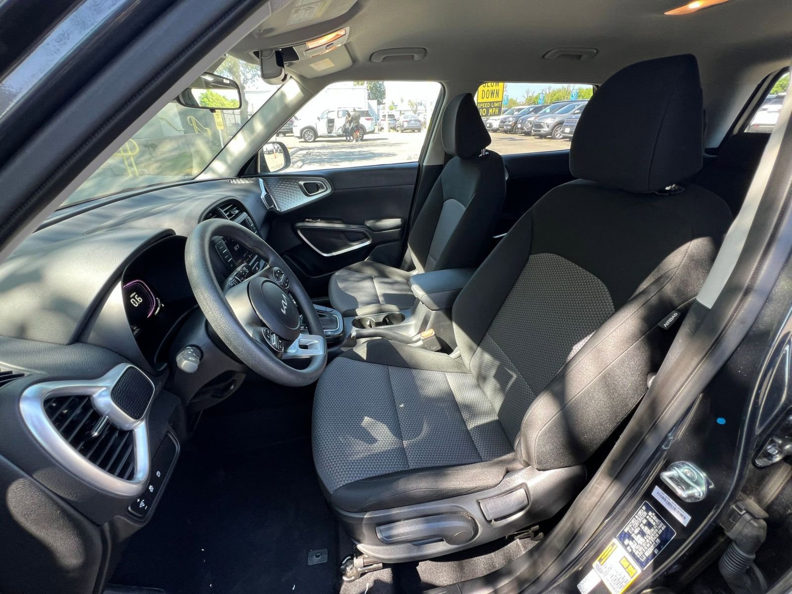 Used 2025 Kia Soul LX w/ LX Technology Package image 34