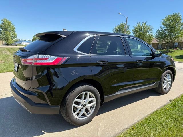 Certified 2024 Ford Edge SEL w/ Convenience Package AWD/4WD image 4