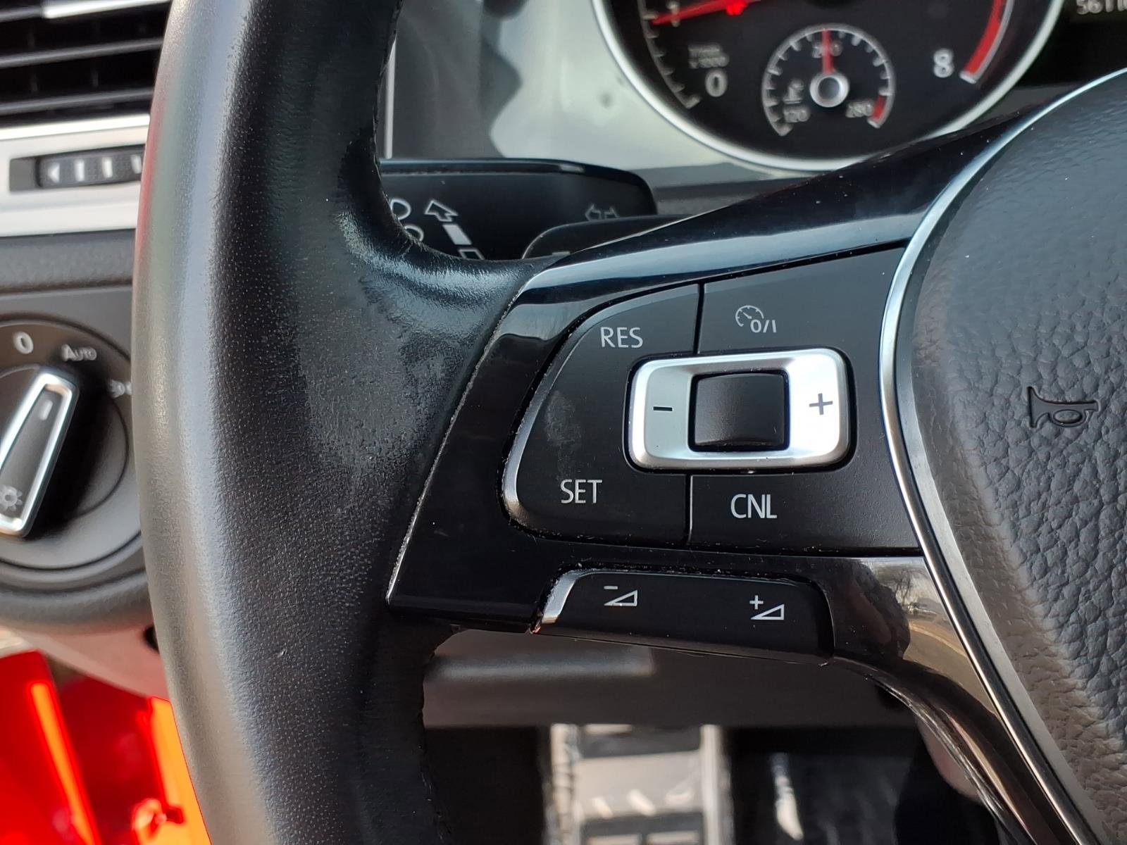 Used 2018 Volkswagen Golf Alltrack SE image 32