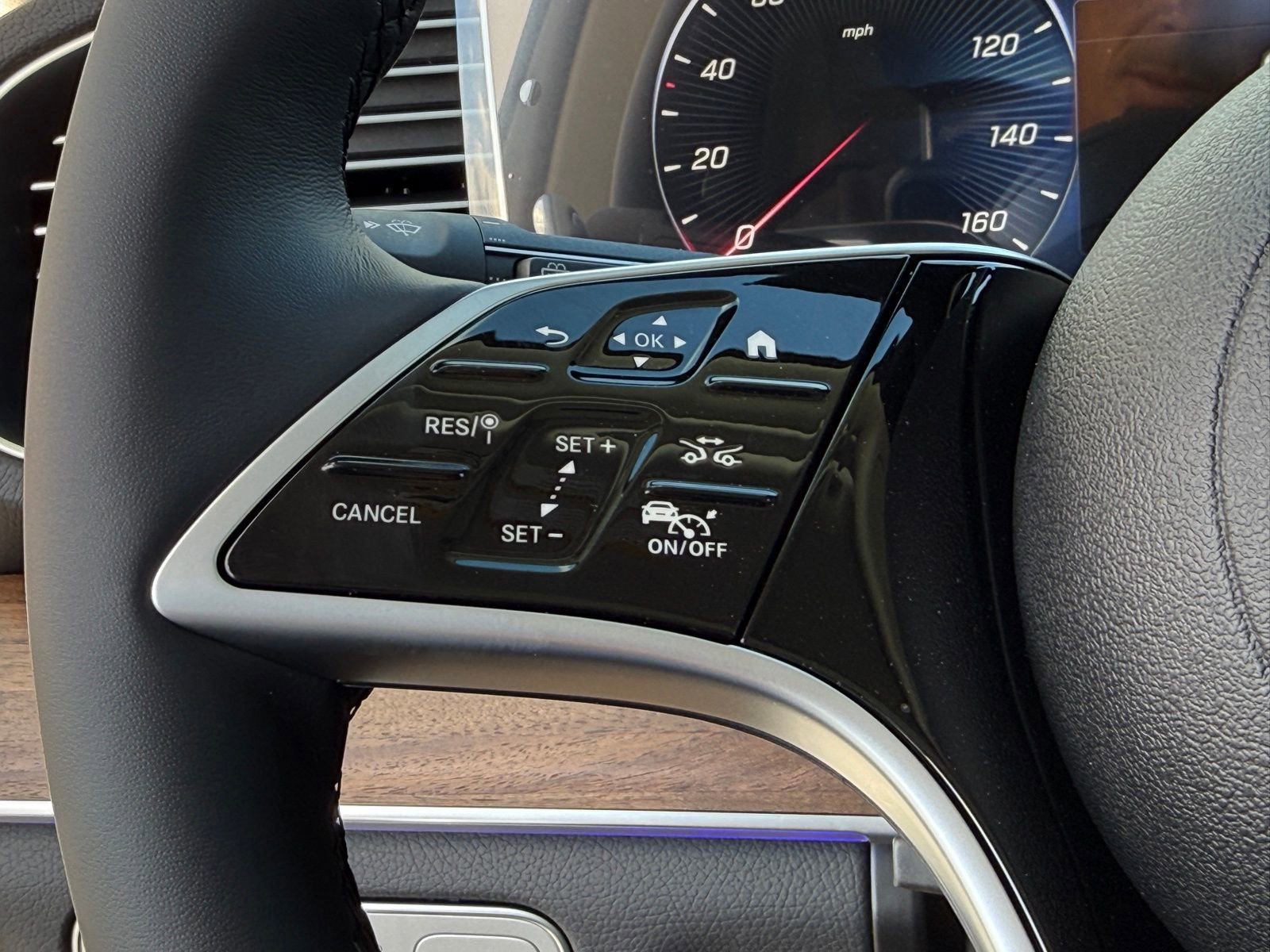 New 2026 Mercedes-Benz GLE 450e 4MATIC image 20