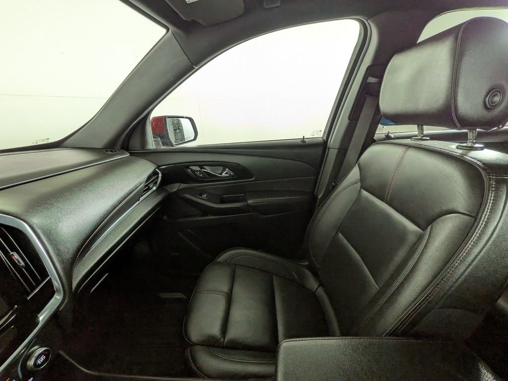 Certified 2022 Chevrolet Traverse RS w/ LPO, Floor Liner Package image 30