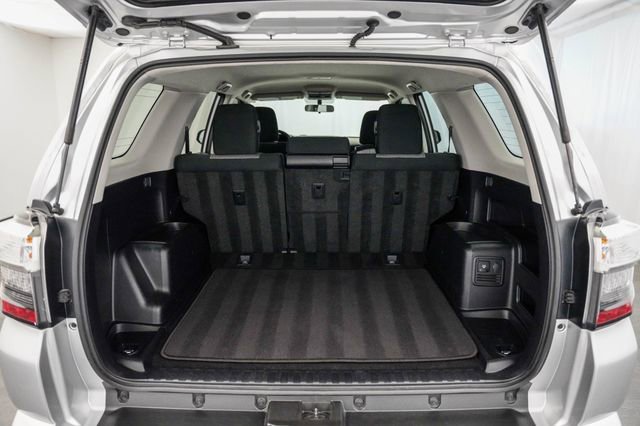 Used 2019 Toyota 4Runner SR5 RWD image 40