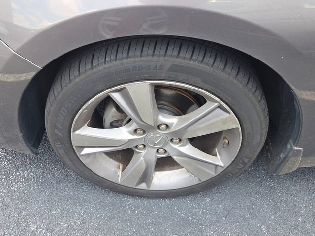 Used 2013 Acura ILX w/ Technology Package FWD image 4