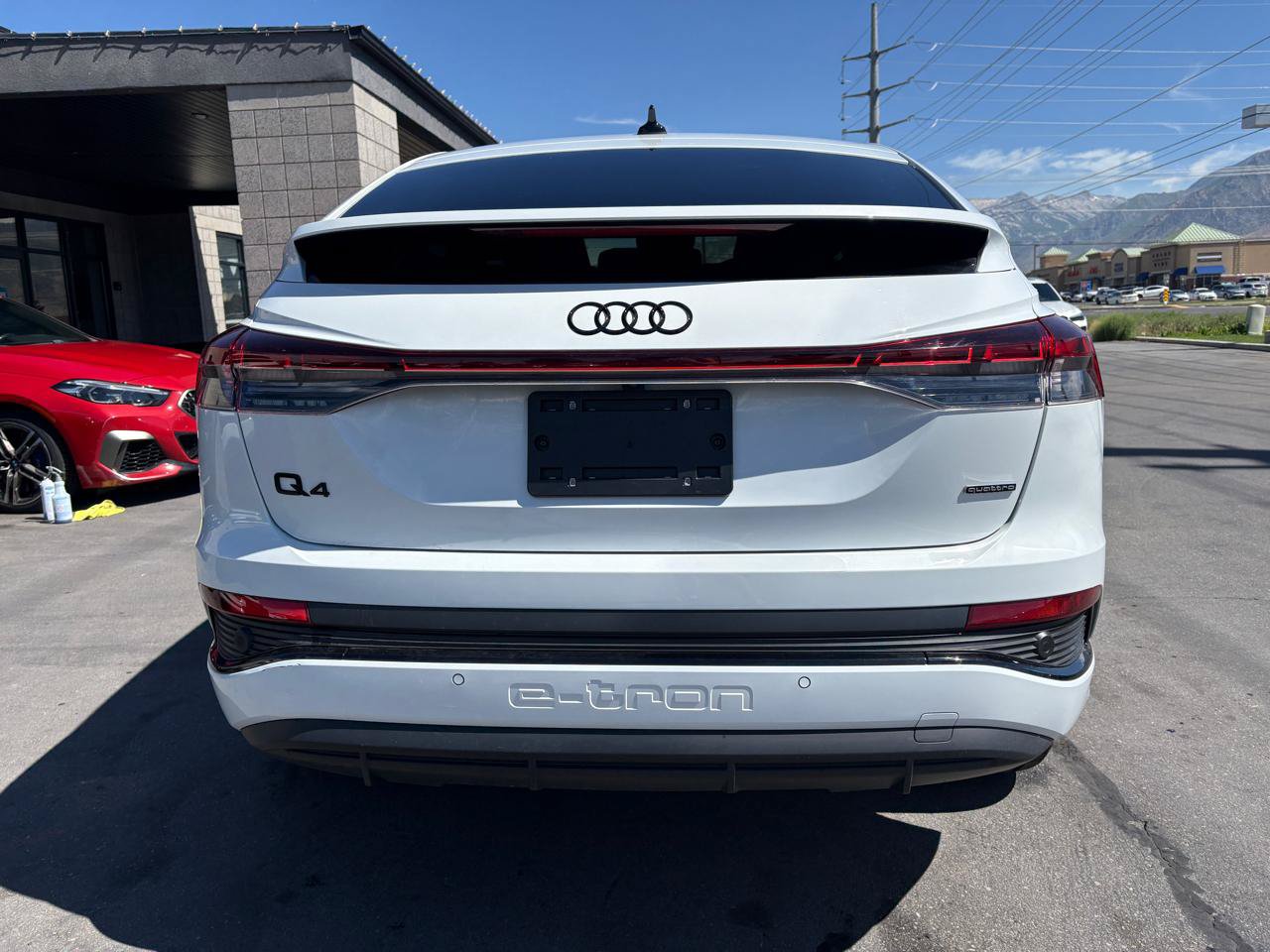 Used 2024 Audi Q4 e-tron Quattro Premium Plus w/ Premium Plus AWD/4WD image 6