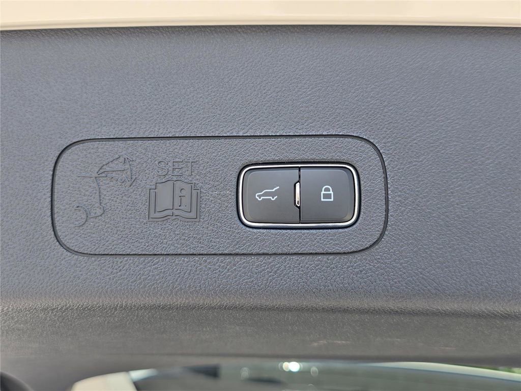 Used 2025 Lincoln Aviator Reserve w/ Equipment Group 201A image 33