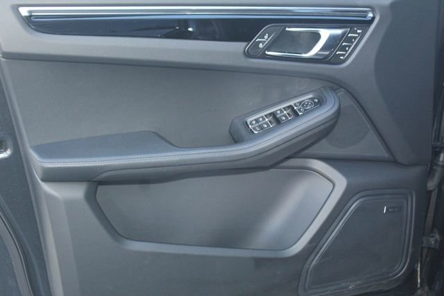 Certified 2026 Porsche Macan Base image 23