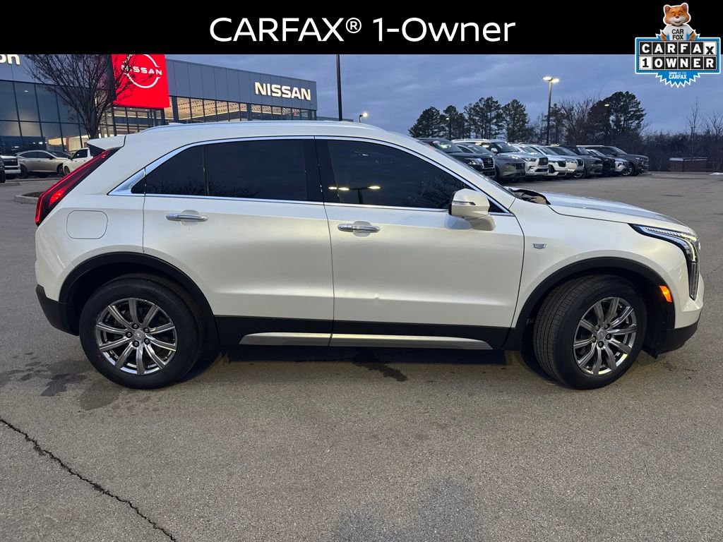 Used 2022 Cadillac XT4 Premium Luxury w/ Enhanced Visibility Package image 3