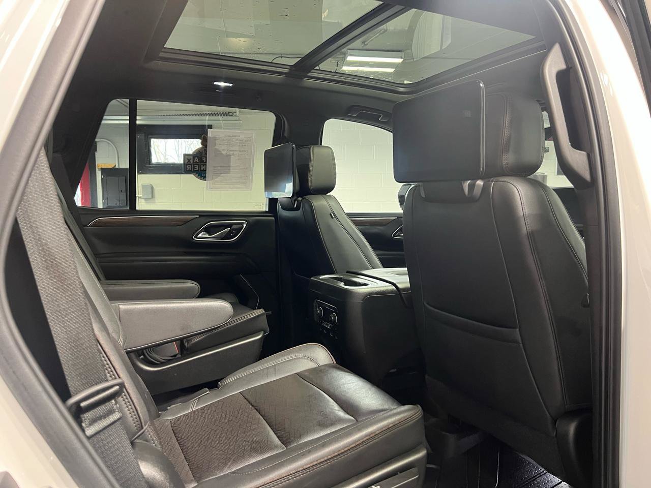 Used 2021 Chevrolet Tahoe High Country AWD/4WD image 15
