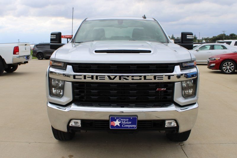 Used 2022 Chevrolet Silverado 2500 LT w/ Convenience Package AWD/4WD image 2