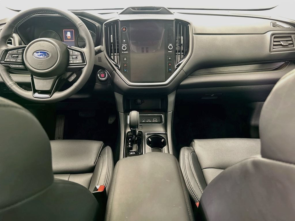 Used 2025 Subaru Ascent Bronze Edition w/ Onyx Package AWD/4WD image 13