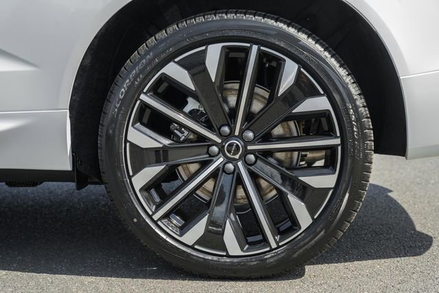 New 2026 Volvo XC60 T8 Ultra w/ Protection Package Premier image 18