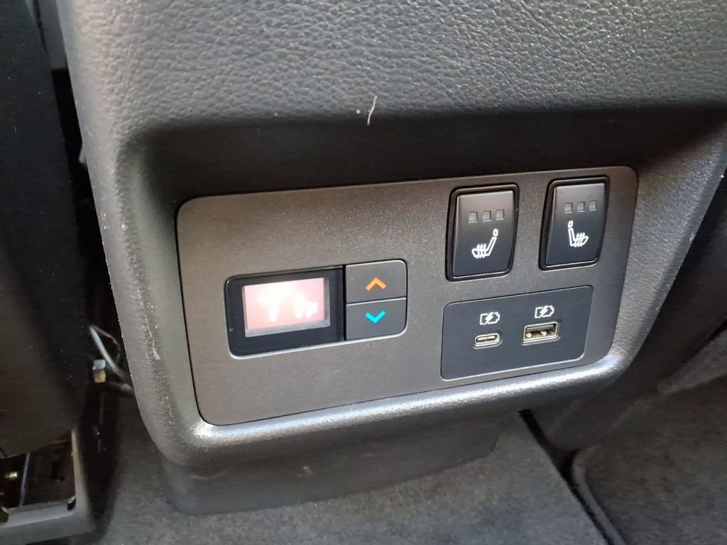 Certified 2023 Nissan Rogue Platinum w/ Platinum Premium Package image 11