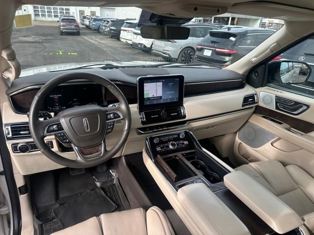 Used 2020 Lincoln Navigator Reserve w/ Luxury Package image 24