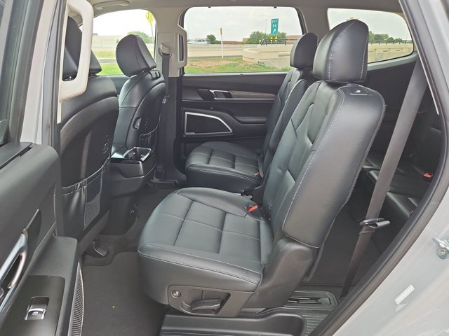 Used 2022 Kia Telluride EX w/ EX Premium Package AWD/4WD image 20
