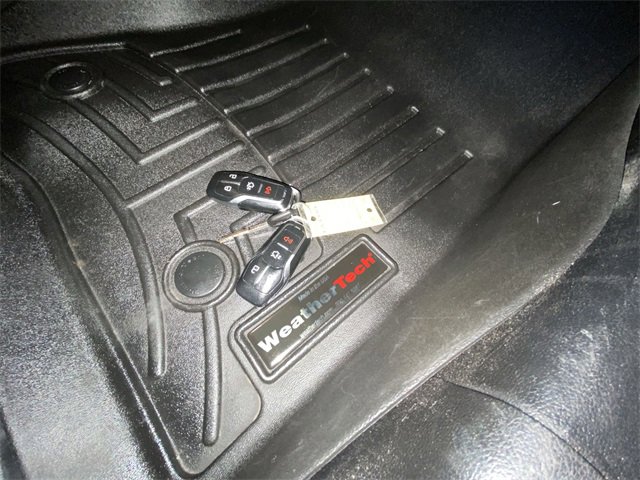 Used 2017 Ford Mustang Premium w/ Ecoboost Performance Package image 27