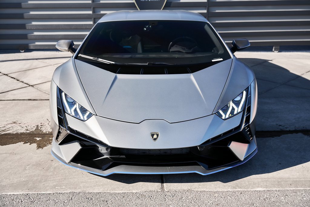 Used 2023 Lamborghini Huracan Tecnica image 12
