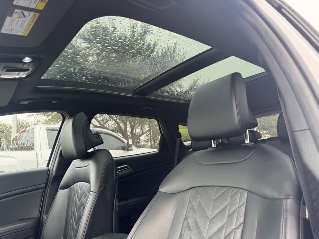 Certified 2023 Kia Sportage X-Line w/ X-Line Premium Package image 18