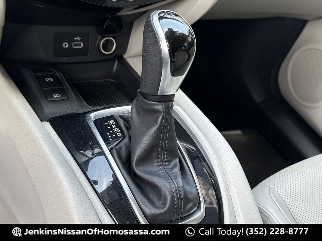 Certified 2021 Nissan Rogue Sport SL w/ Premium Package FWD image 39