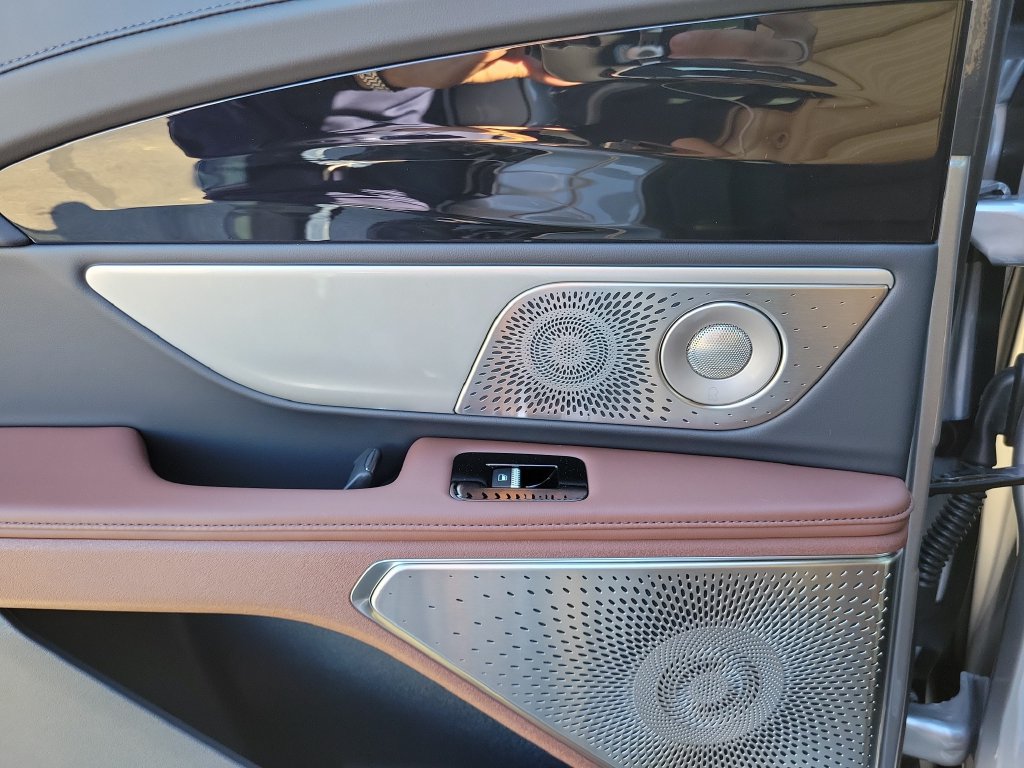 New 2026 Lincoln Nautilus Reserve AWD/4WD image 16