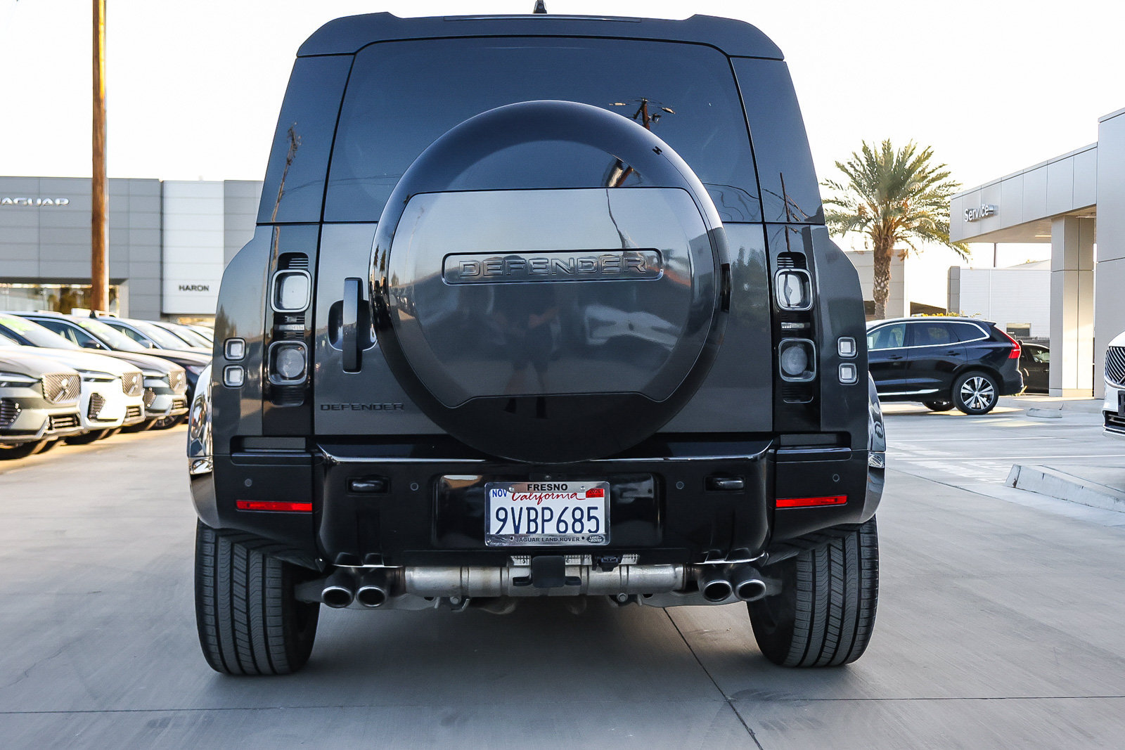 Certified 2024 Land Rover Defender 90 V8 AWD/4WD image 6