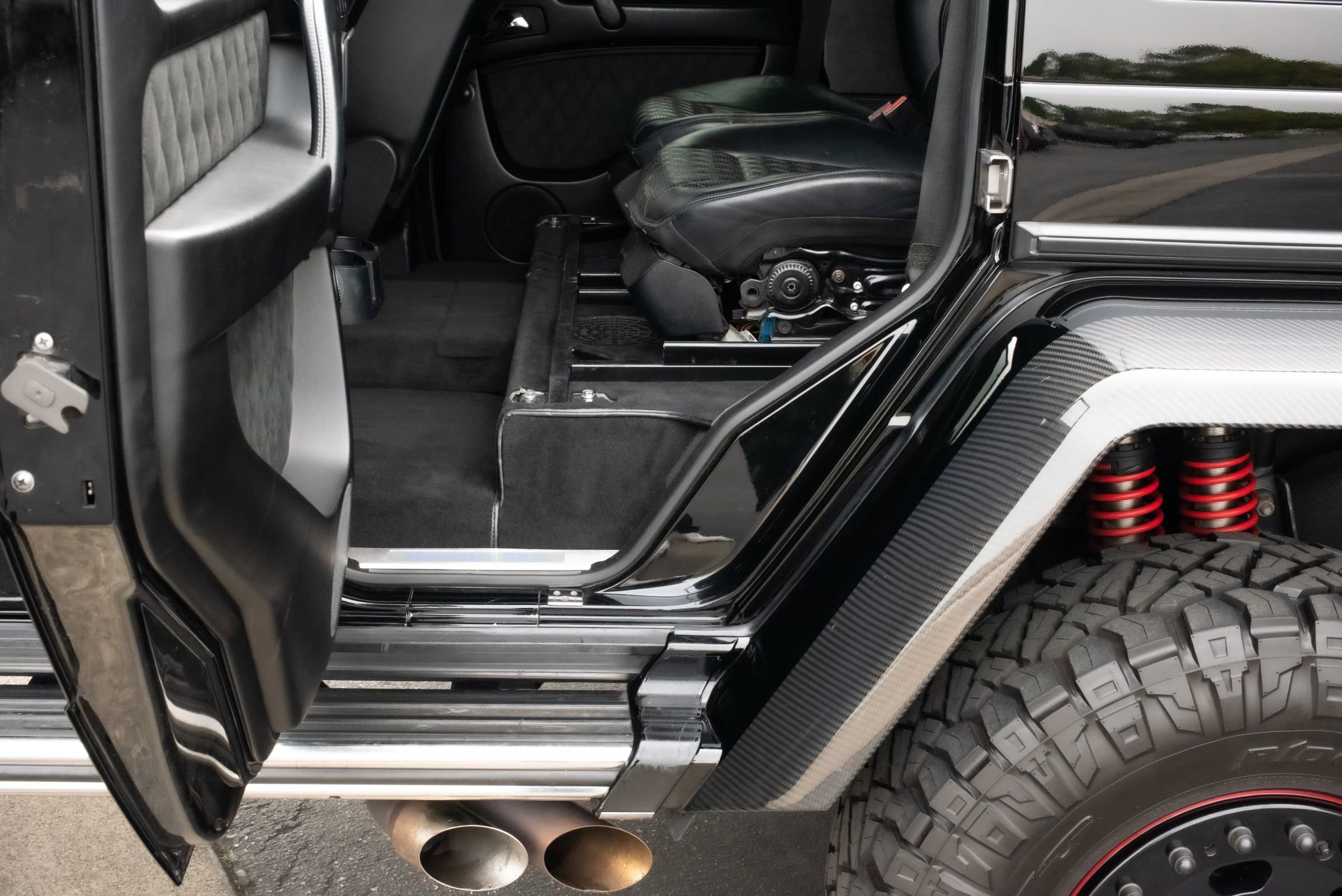 Used 2017 Mercedes-Benz G 550 Squared image 16