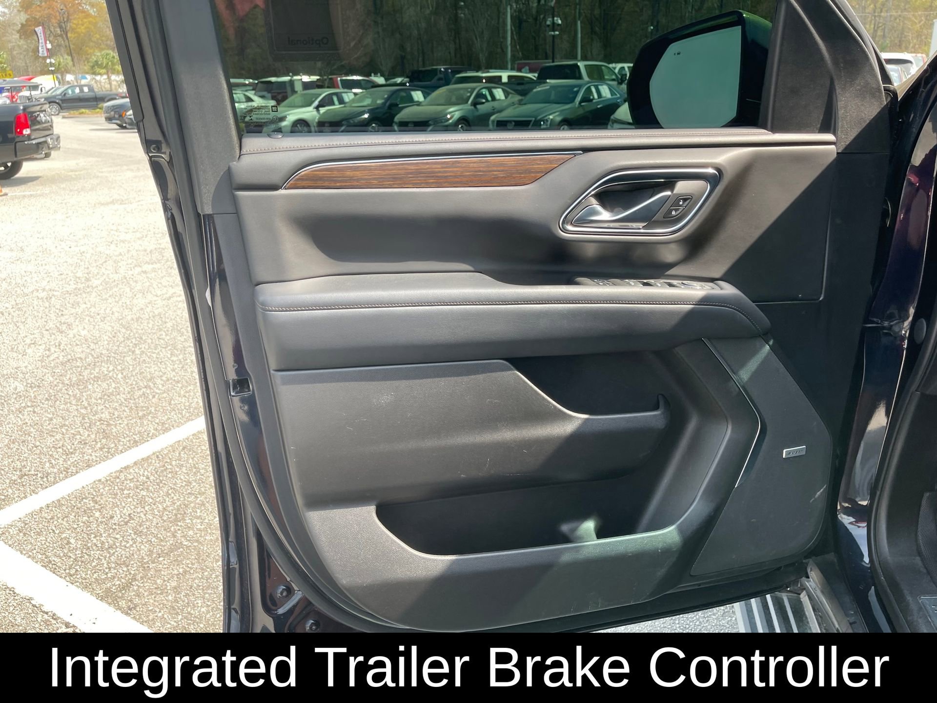 Used 2023 Chevrolet Tahoe High Country w/ Premium Package RWD image 11