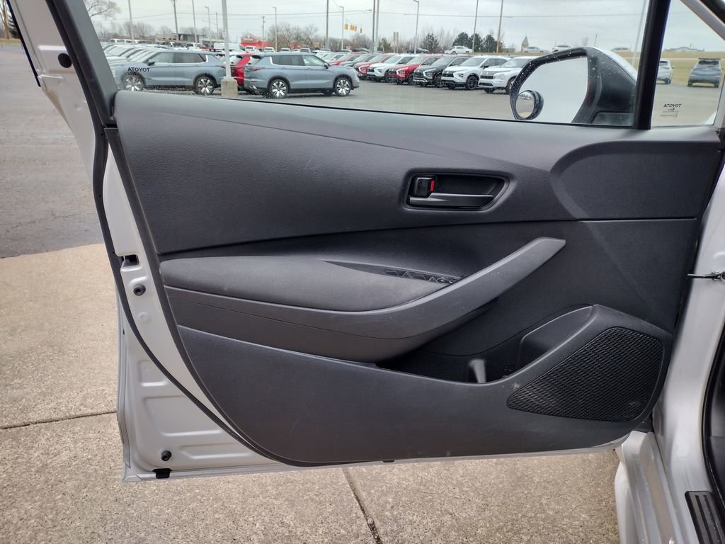 Used 2024 Toyota Corolla LE FWD image 22