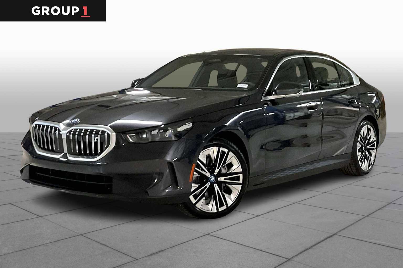 Used 2025 BMW i5 eDrive40i w/ Premium Package image 1