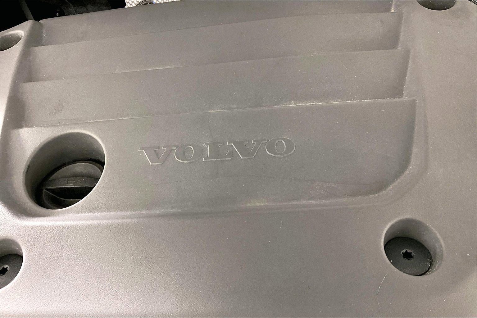 Used 2025 Volvo XC40 B5 Plus w/ Protection Package Premier AWD/4WD image 37