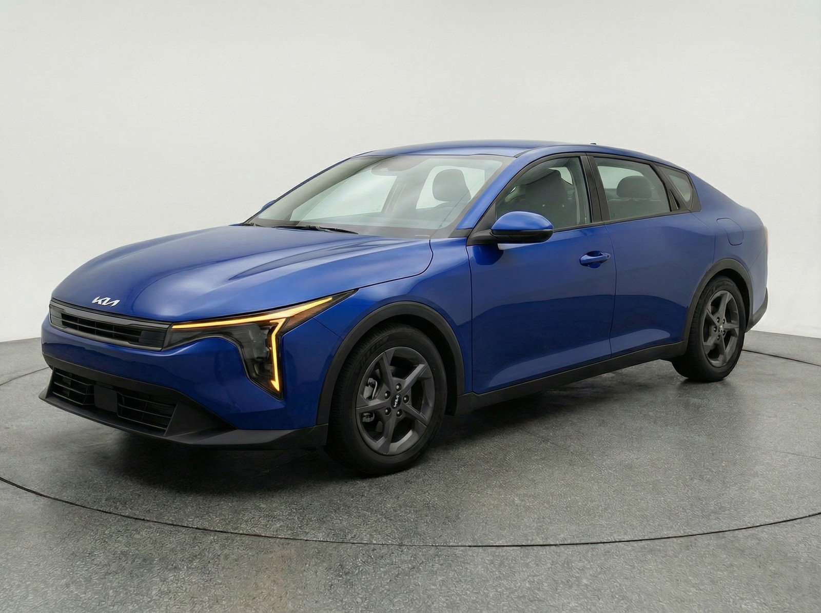 Used 2025 Kia K4 LXS image 3