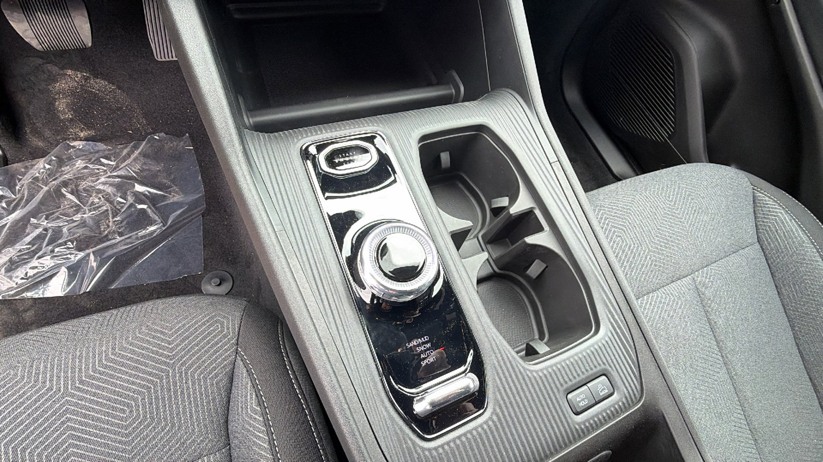 New 2026 Jeep Cherokee Laredo image 25