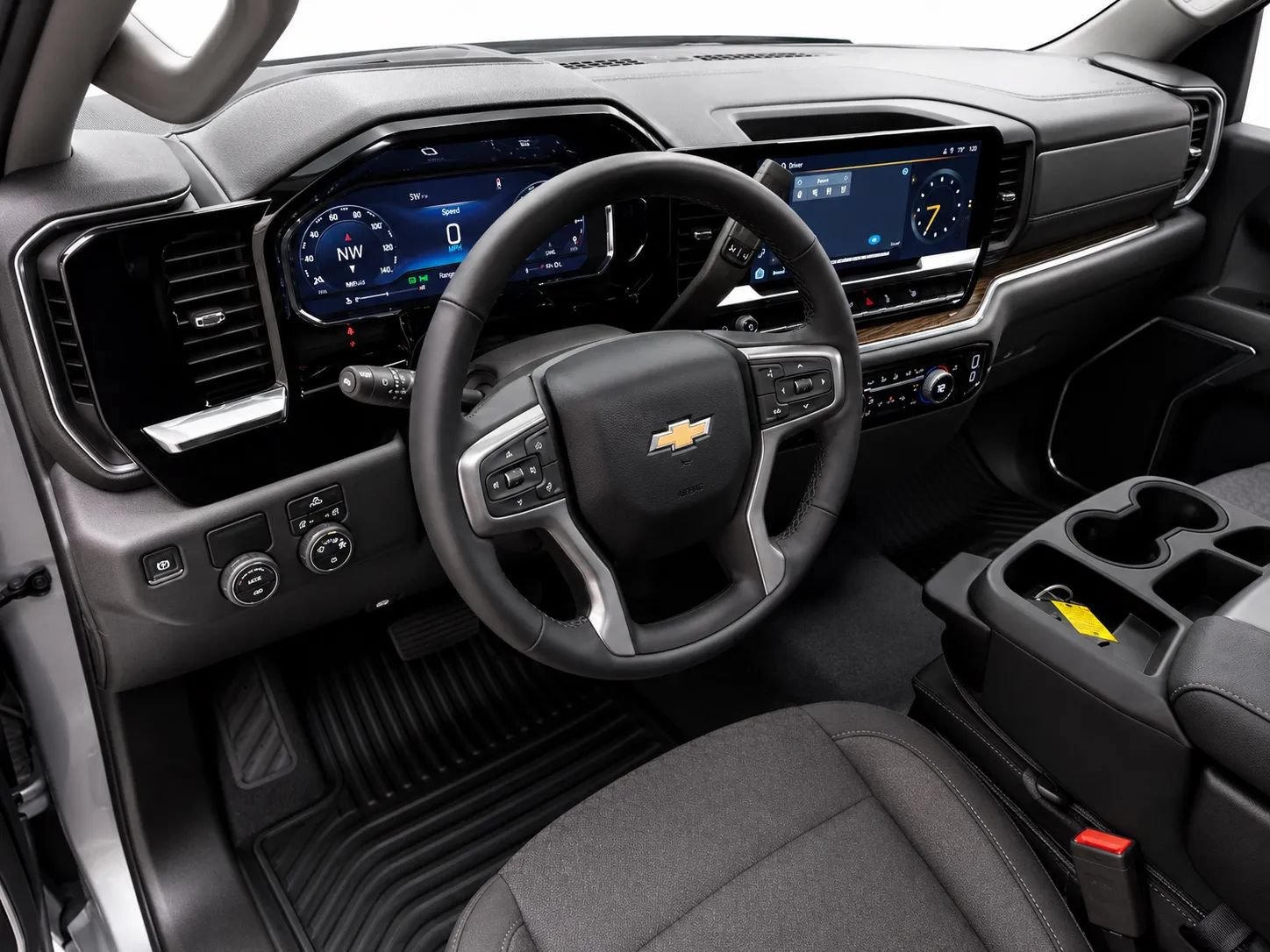 Used 2024 Chevrolet Silverado 1500 LT RWD image 9