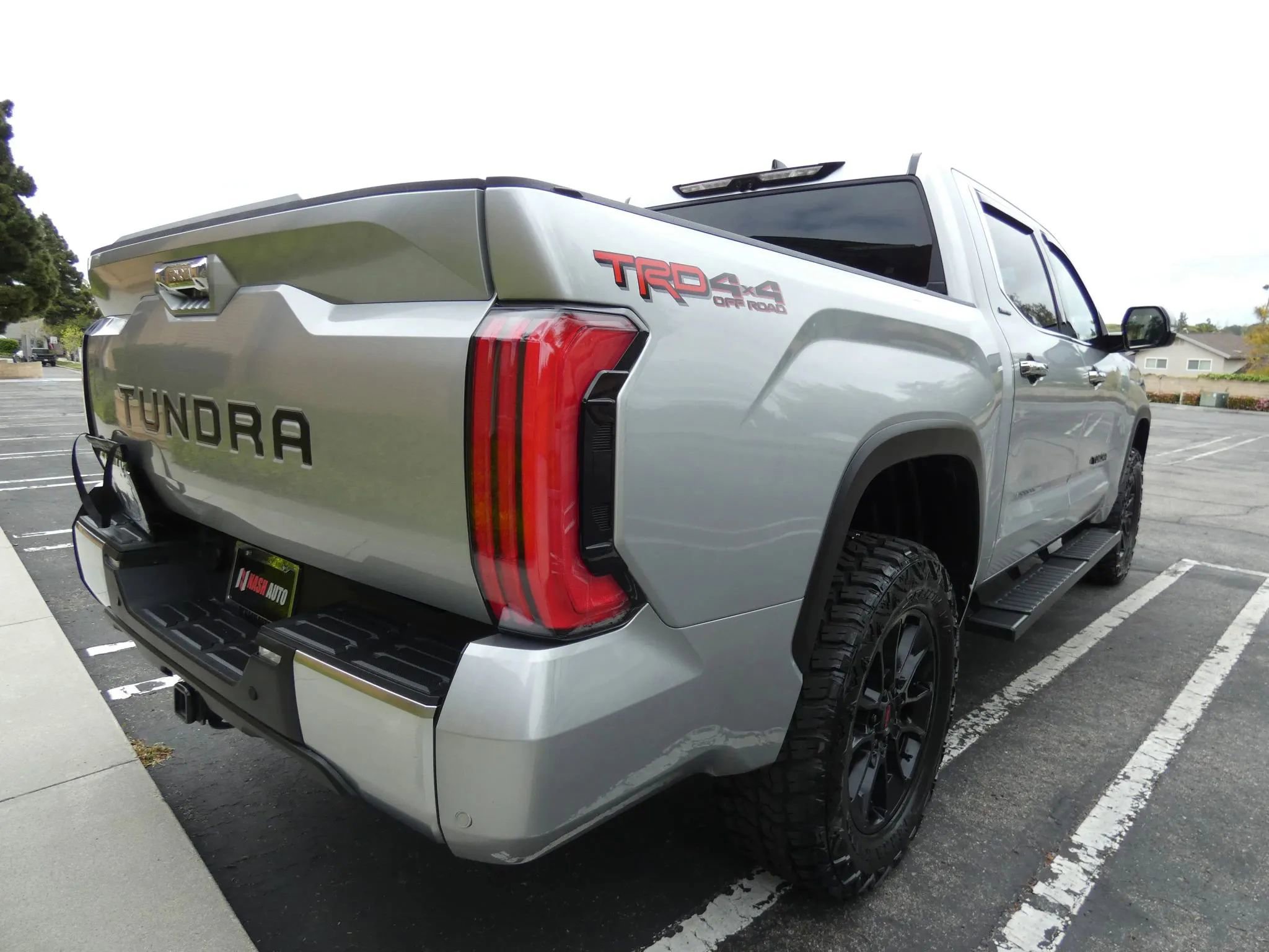 Used 2024 Toyota Tundra Limited w/ TRD Off-Road Package image 8