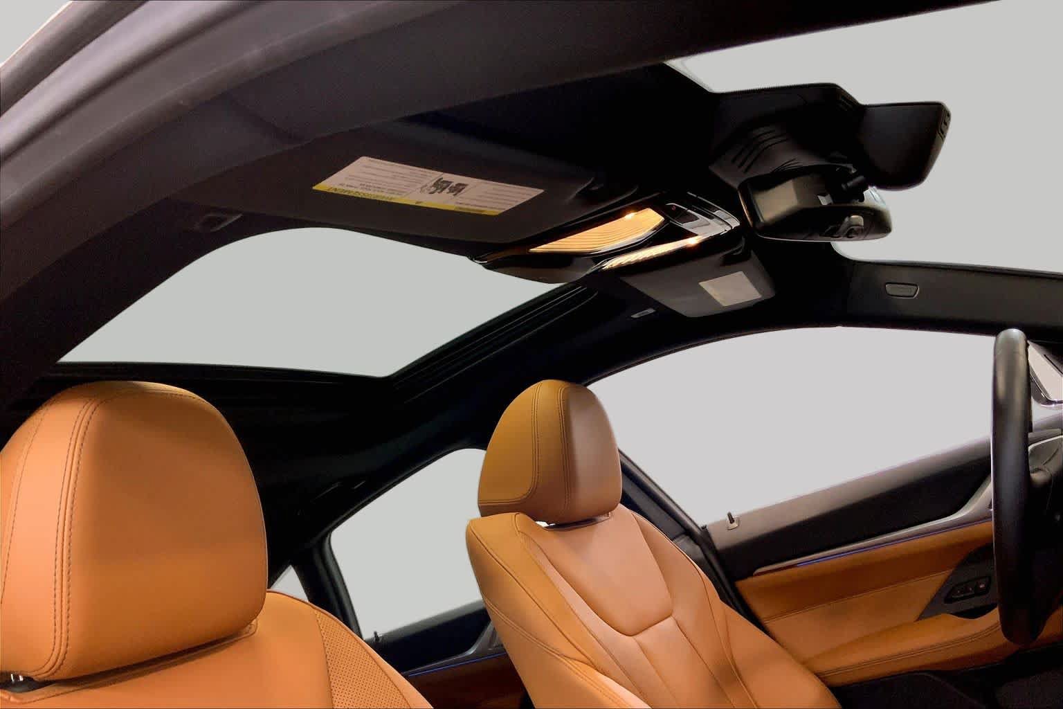 Used 2023 BMW i4 eDrive40 RWD image 13