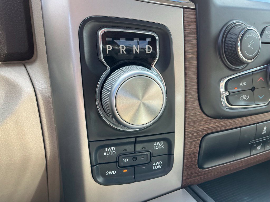 Used 2017 RAM 1500 Laramie AWD/4WD image 35