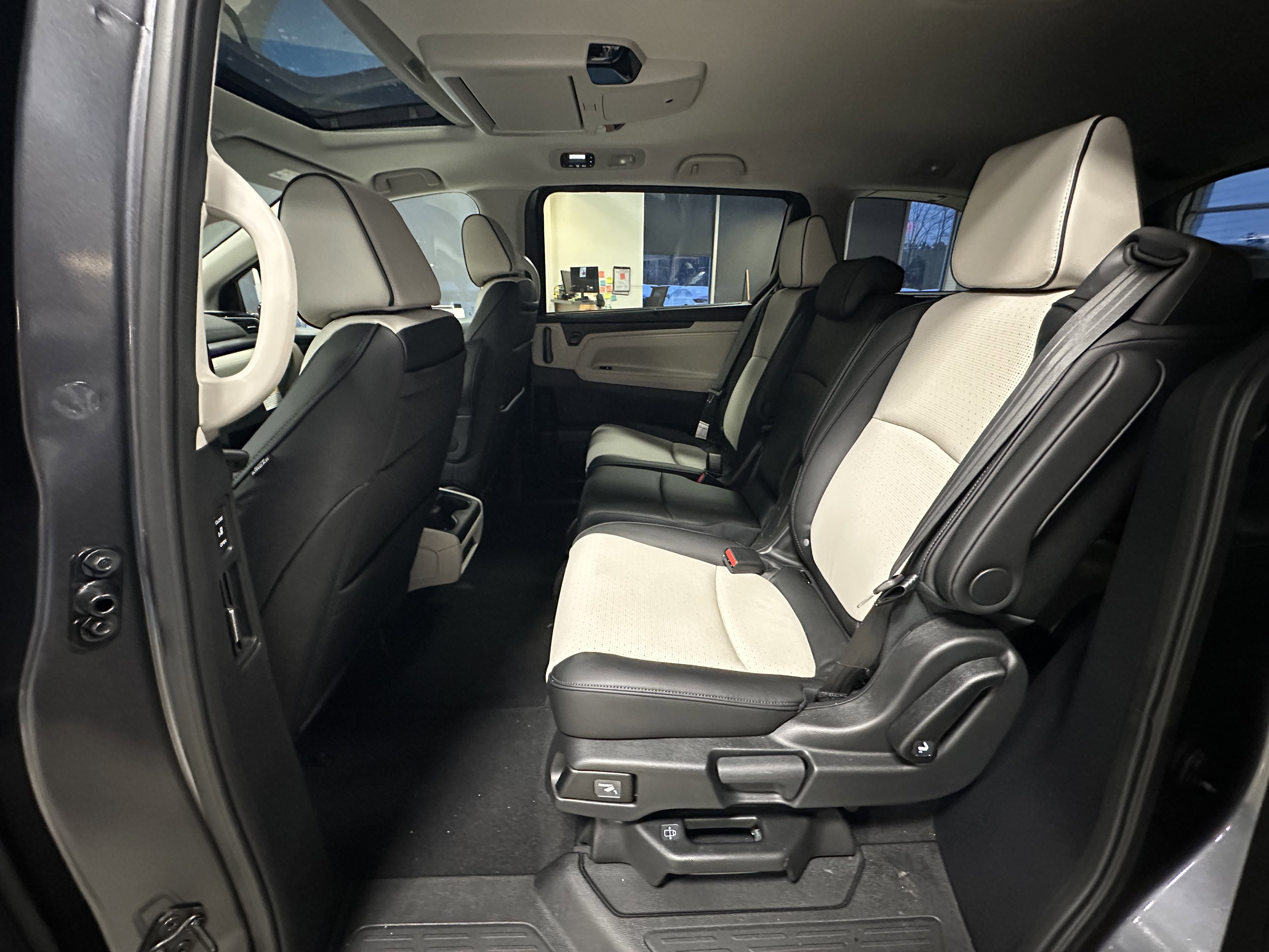 New 2026 Honda Odyssey Elite image 20